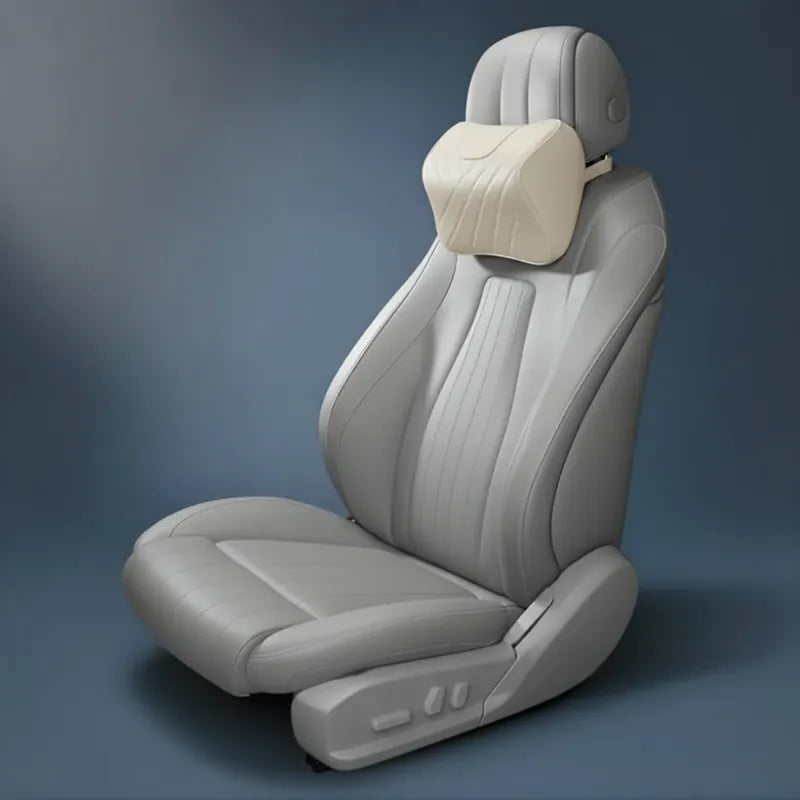 coussin ergonomique voiture beige fixé sur appuie-tête, appui cervical en mousse mémoire de forme
