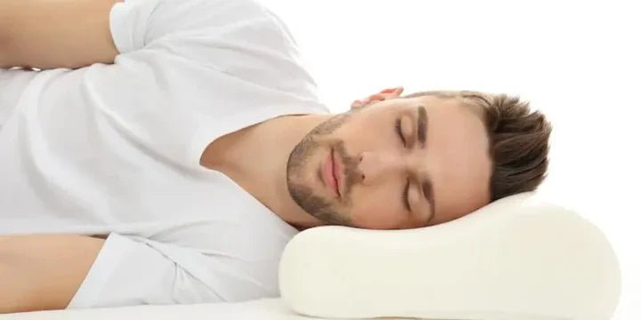 Quel oreiller prendre quand on dort sur le ventre ?